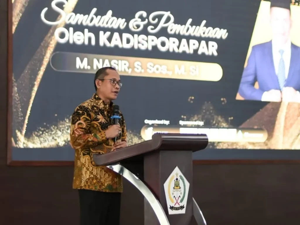 Foto: Kepala Dinas Kepemudaan, Olahraga, dan Pariwisata (Disporapar) Kabupaten Aceh Utara, M. Nasir, S.Sos., M. SI saat membuka acara Pemilihan Duta Wisata Aceh Utara 2025 di Aula Kantor Bupati Aceh Utara. (Photo : Ist)