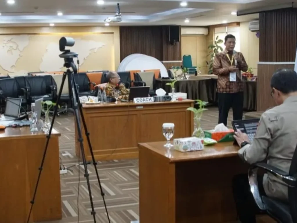 Foto: Dwi Sulistyawan, S.H., S.I.K., M.Si., seorang mantan Kepala Bidang (Kabid) Humas Polda Sumatera Barat (Sumbar) sedang menyampaikan gagasan
