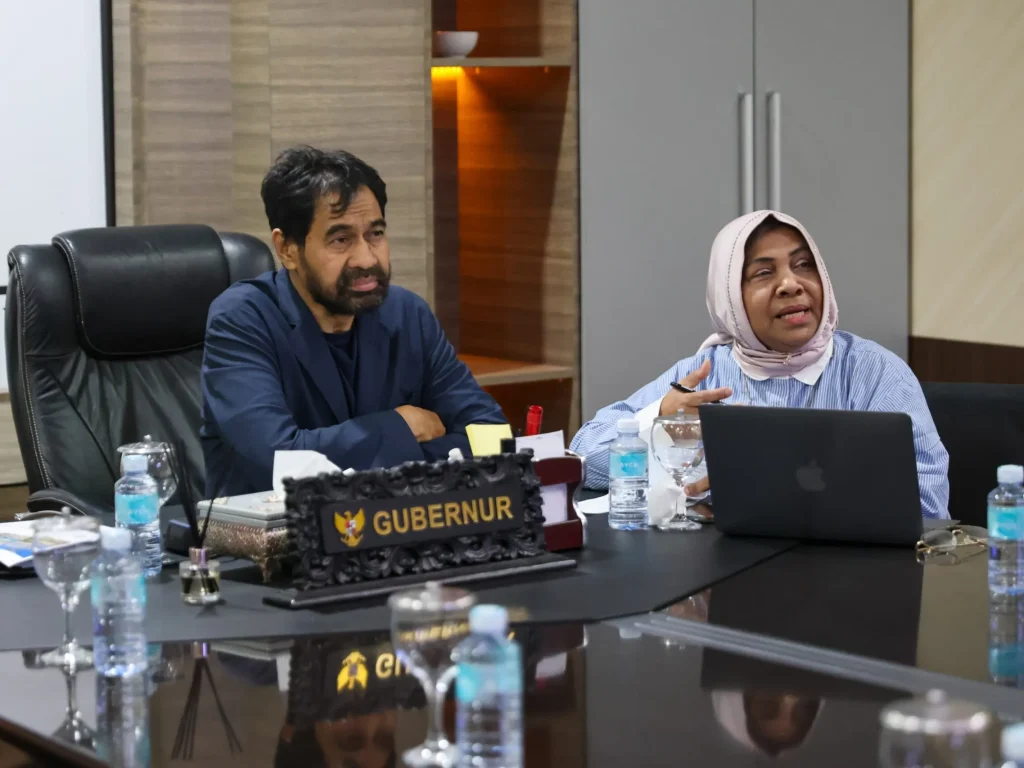 Foto: Gubernur Aceh Muzakir Manaf (Mualem) menjadi pembicara secara daring pada International Conference on After the Peace Agreements: Bangsamoro and Beyond yang diselenggarakan Institute for Autonomy and Governance (IAG) di Manila, Filipina, Rabu (19/11/2025).