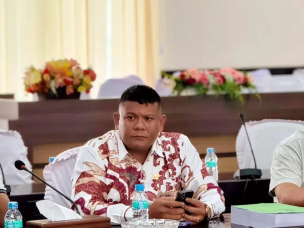 Foto: Anggota Komisi I DPRK Aceh Utara, Rifarhan atau Geuchik Paang