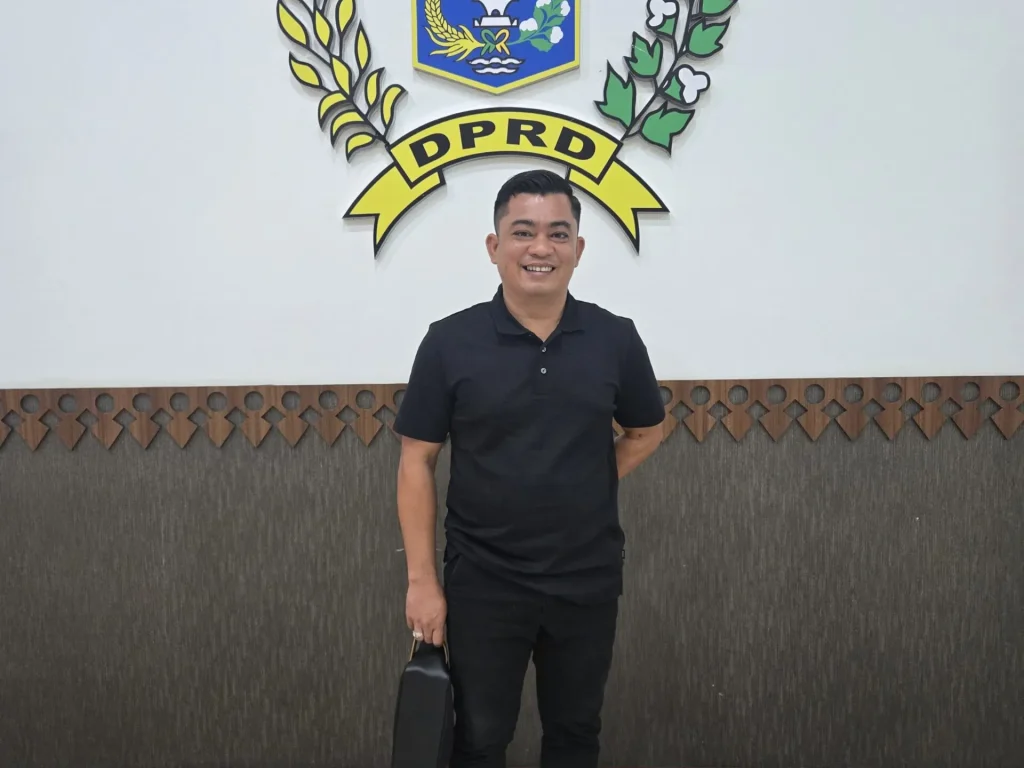 Foto: sekretaris Komisi III DPRK Aceh Utara, Zubir HT