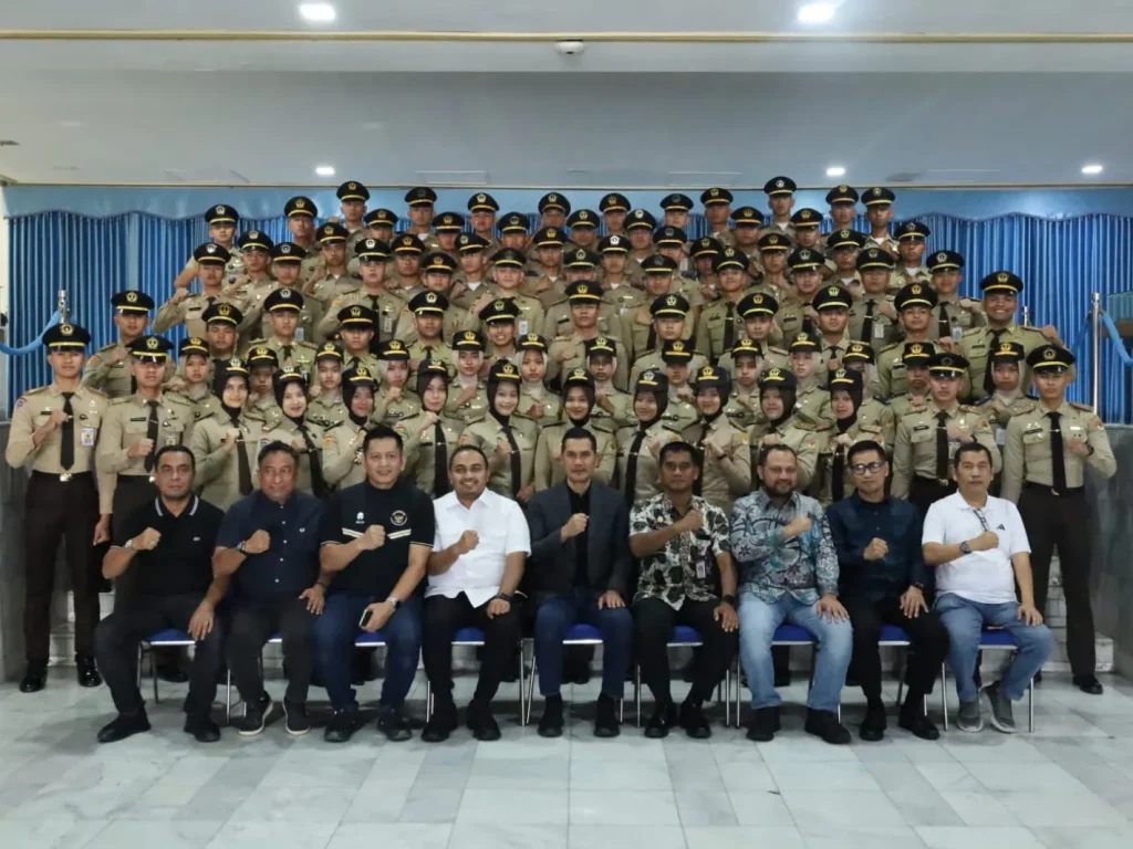 Foto: Sekda Aceh Bersilaturahmi dengan Praja IPDN Asal Aceh di Jatinangor