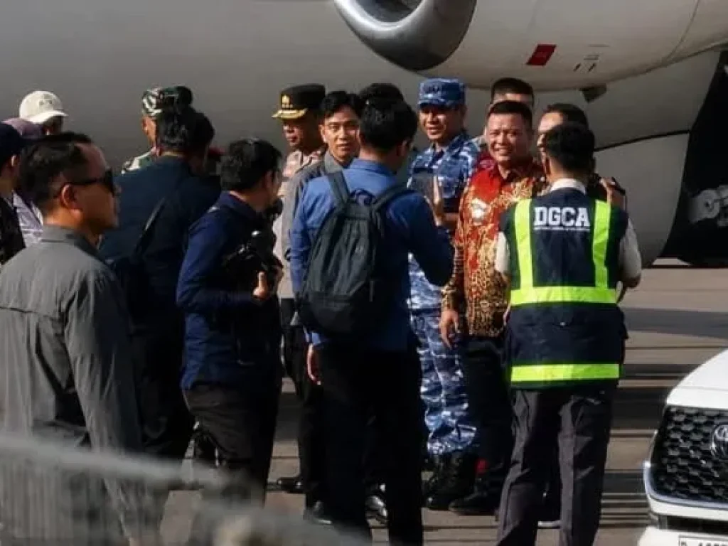Foto: Ayah Wa Sambut Wakil Presiden di Bandara Malikussaleh