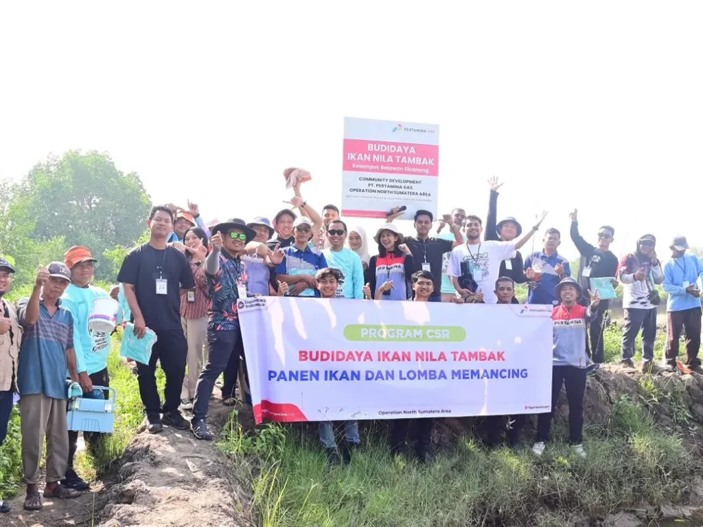 Foto: Pemberdayaan Masyarakat Tambak, PT Pertamina Gas ONSA  Panen Ikan Nila dan Lomba Memancing di Belawan Sicanang