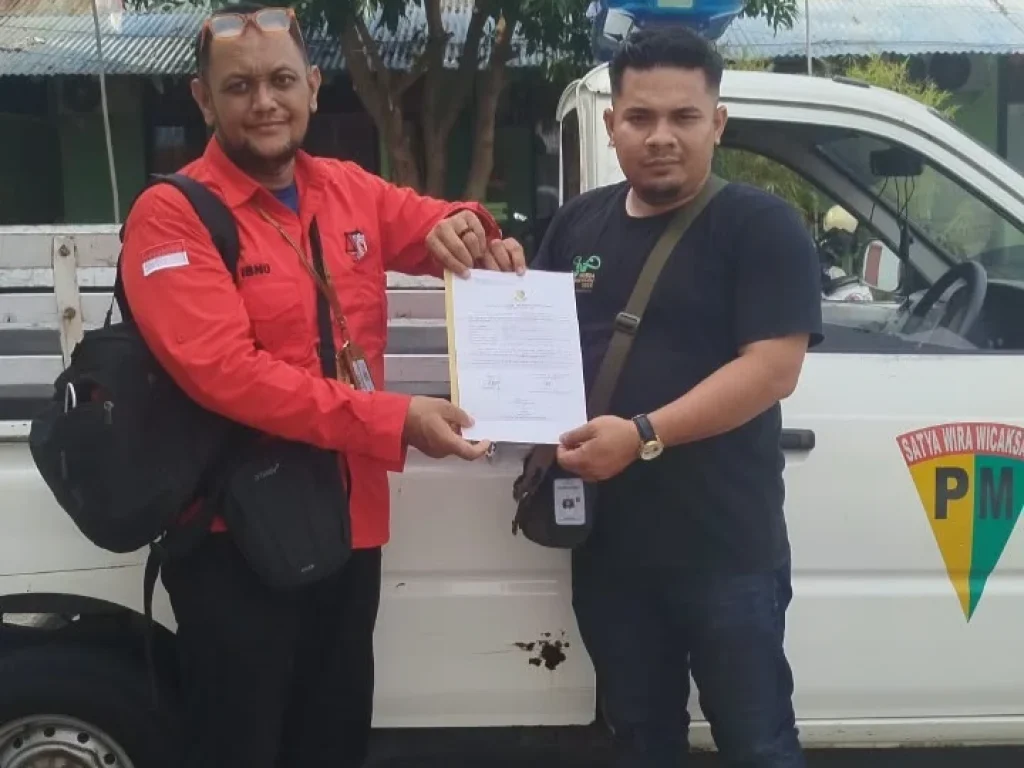 Foto: Anggota Persatuan Wartawan Indonesia (PWI) Lhokseumawe, Haiqal Alfikri, melaporkan dua anggota TNI yang berdinas di Koramil 10 Tanah Luas/Kodim 0103 Aceh Utara ke Detasemen Polisi Militer (Denpom) IM/1, Senin, 31 Agustus 2026.