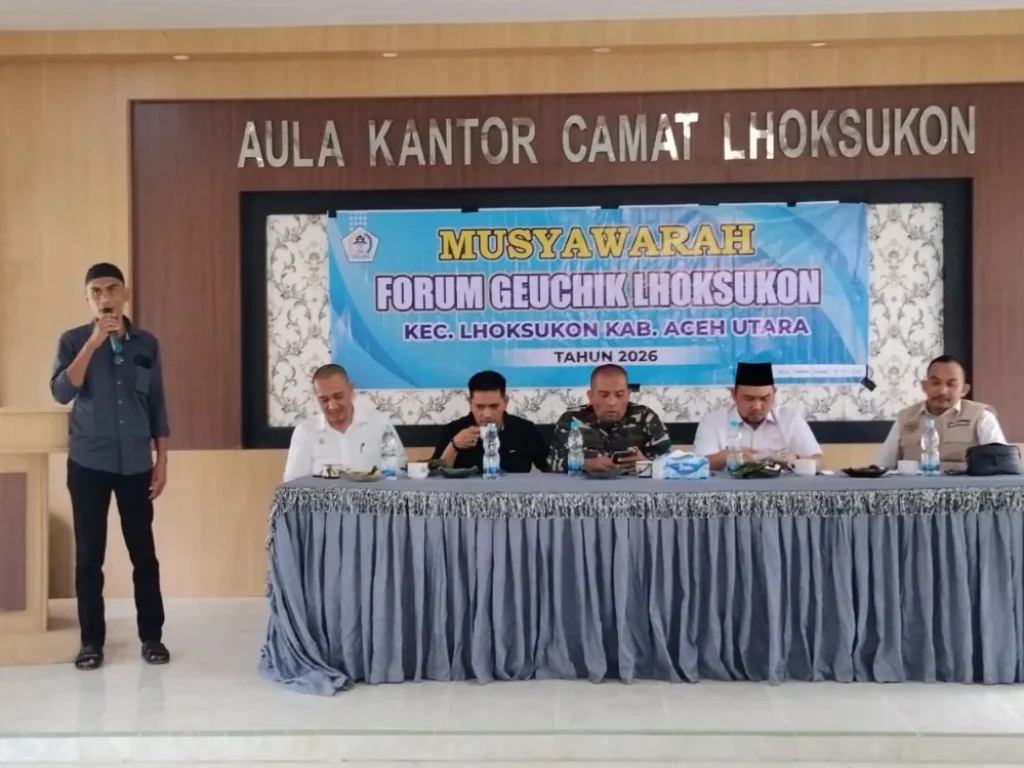 Geuchik Pon menyampaikan visi misi sebagai calon Ketua Forum Geuchik Kecamatan Lhoksukon dihadapan para Geuchik dan Muspika serta perwakilan Setdakab Aceh Utara