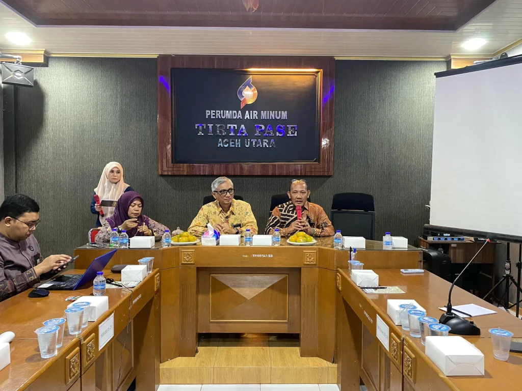 Foto:  Direktur Umum T.Hidayatuddin,SE membuka langsung Bimtek