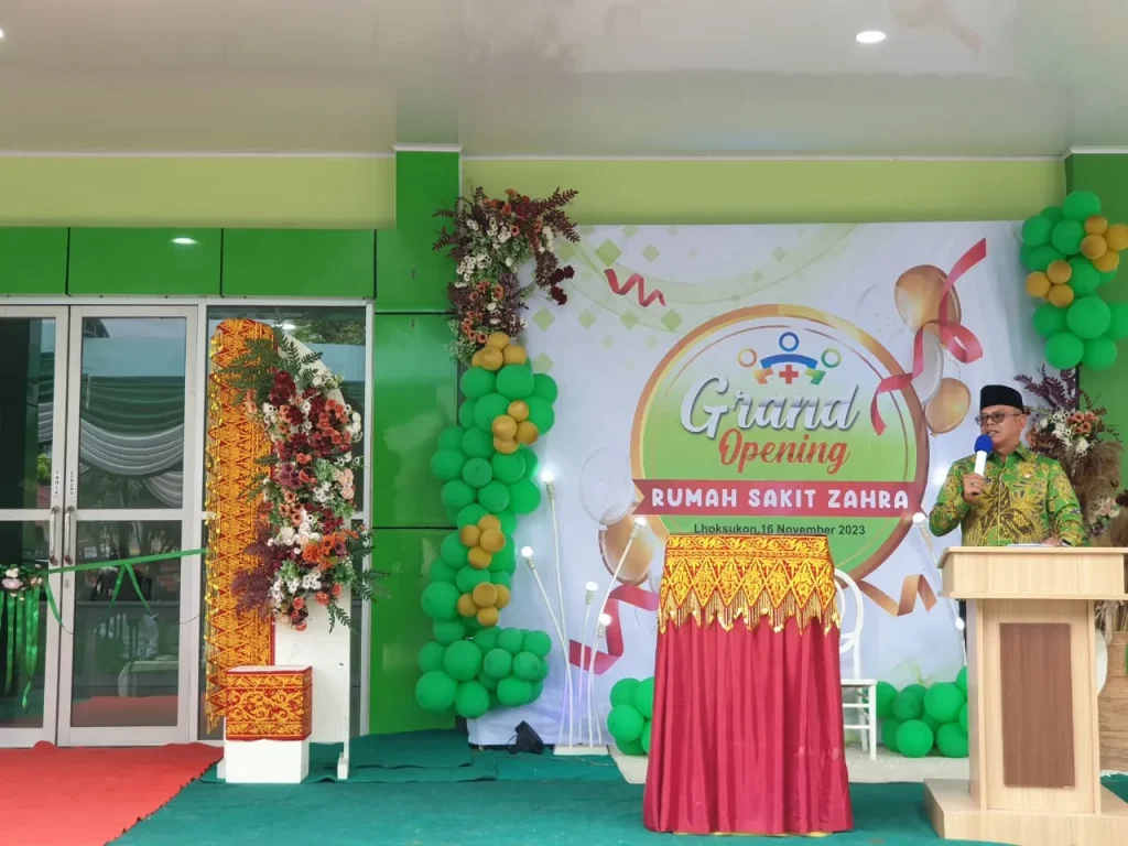 Foto:  Sekda Aceh Utara Dr.A.Murtala,M.Si, saat Memberikan Kata Sambutan pada Grand Opening RS Swasta Zahra