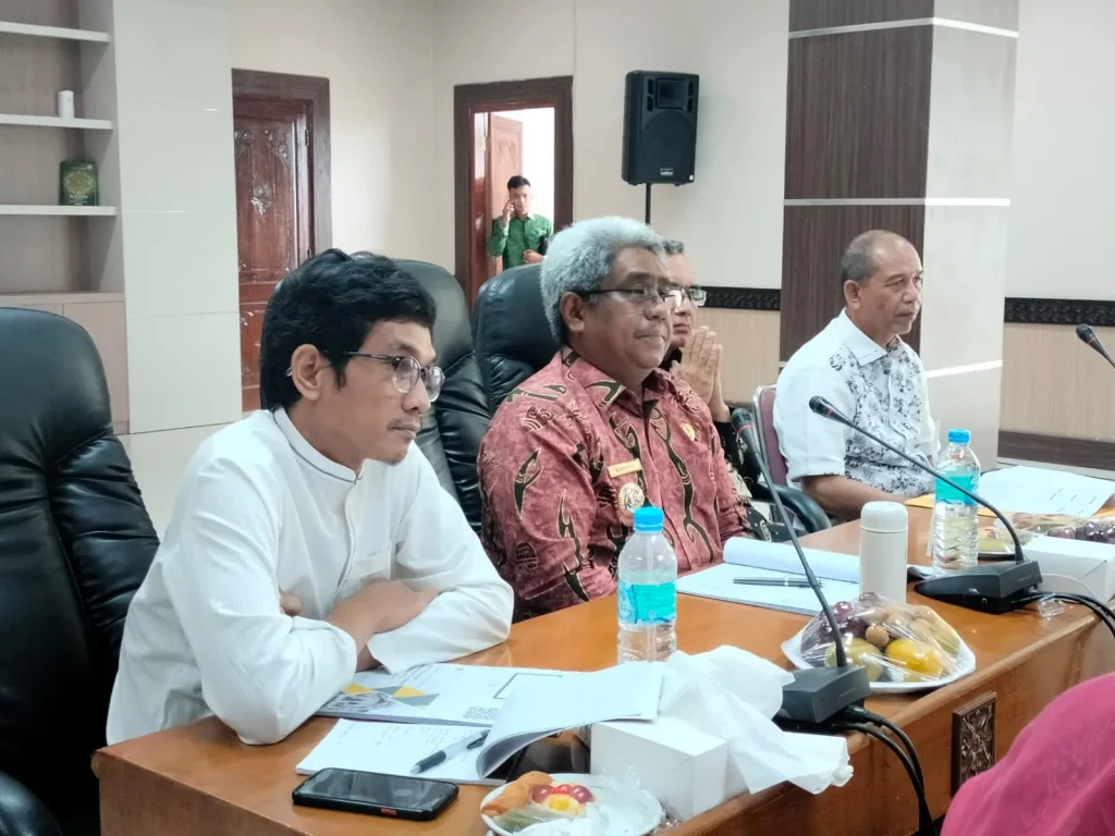 Foto: Penjabat Bupati Aceh Utara Dr Mahyuzar, MSi menghadiri Gelar Konsultasi Publik ke-2 PUPR Terkait RDTR Cot Girek