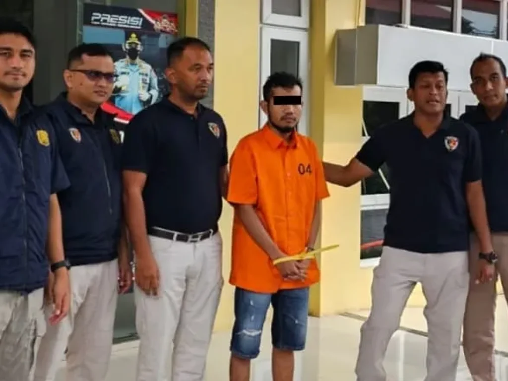 Foto: Tersangka Pemilik Akun Tik Tok Abu Laot