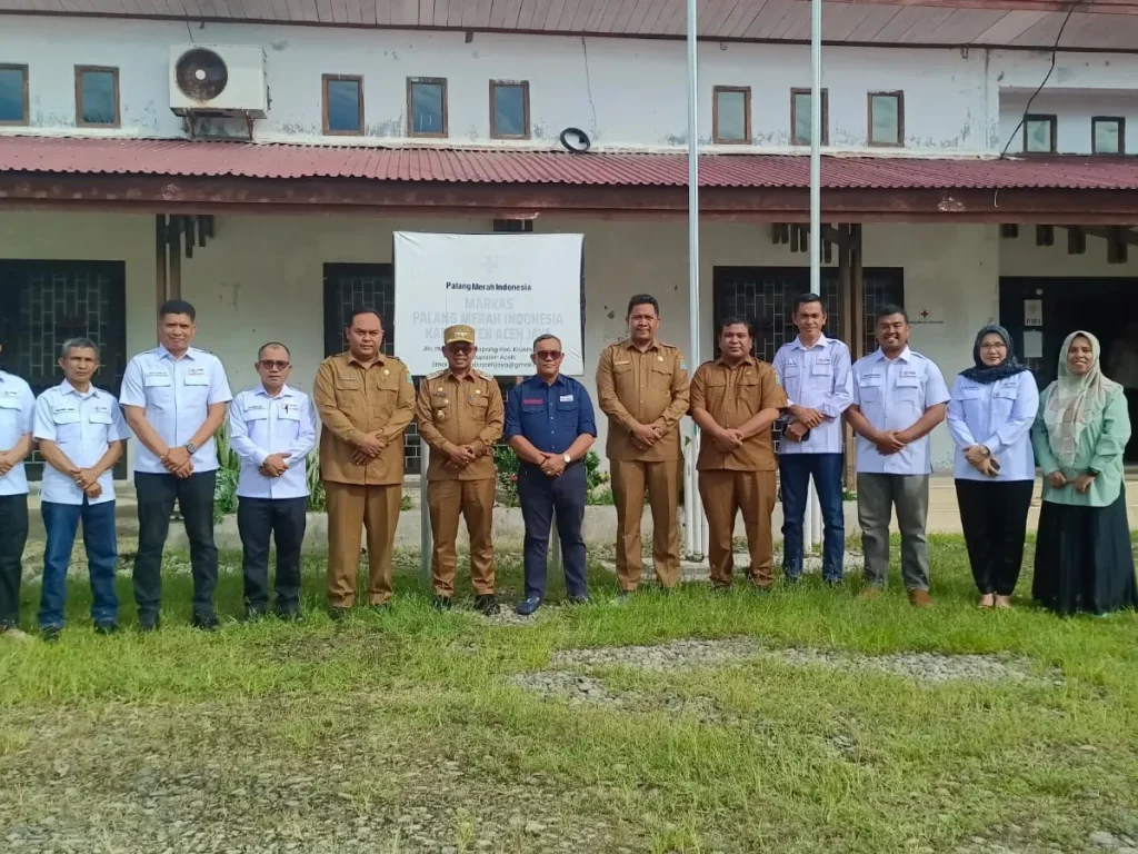 Foto: Pj. Bupati Aceh Jaya, Dr. A. Murtala, M.Si bersilahturahmi ke Markas PMI Aceh Jaya