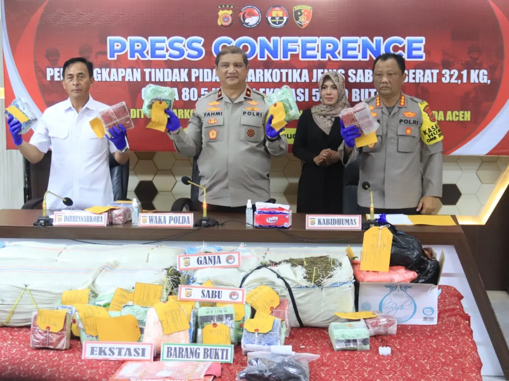 Foto: Ditresnarkoba Polda Aceh beserta jajaran berhasil mengungkap 46 kasus narkotika, dengan rincian 7 kasus sabu, 38 kasus ganja, dan 1 kasus ekstasi