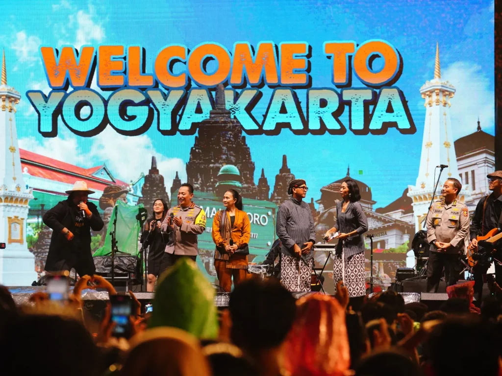 Foto: Kapolri Jenderal Listyo Sigit Prabowo mengajak kepada seluruh masyarakat Daerah Istimewa Yogyakarta (DIY) untuk terus menjaga persatuan dan kesatuan di tengah momentum Pemilu serentak tahun 2024.