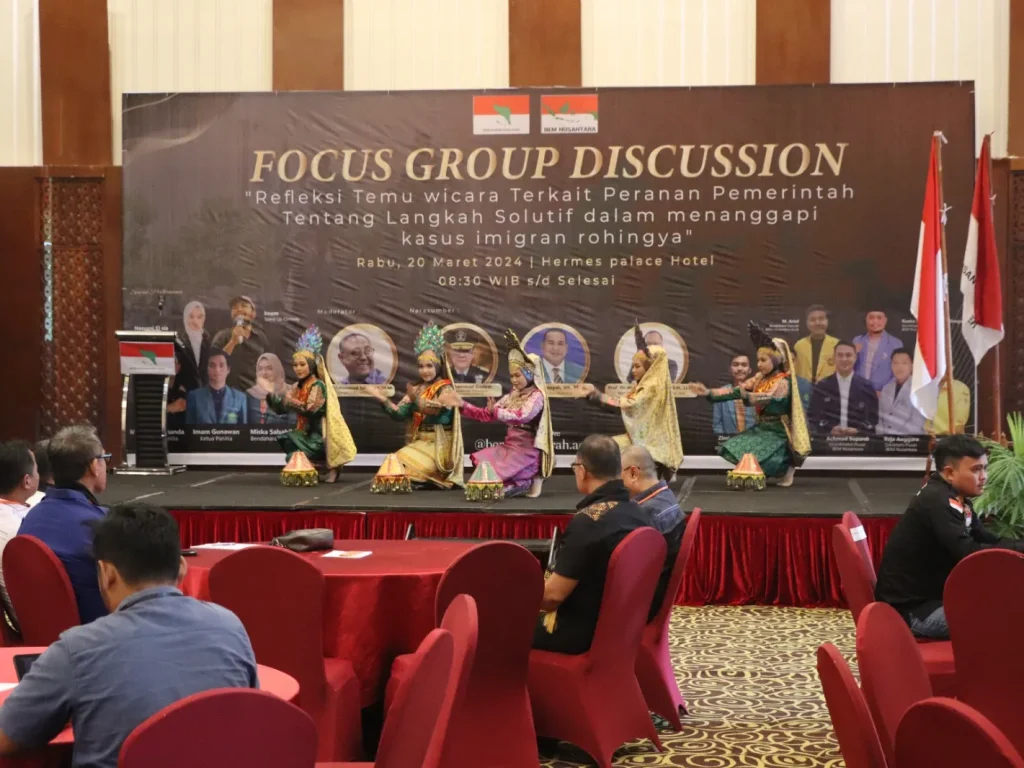 Foto: Direktur Polisi Air dan Udara (Dirpolairud) Polda Aceh Kombes Risnanto, mewakili Kapolda Aceh mengikuti kegiatan Focus Group Discussion (FGD) yang digelar oleh Badan Eksekutif Mahasiswa (BEM) Nusantara Aceh di Hotel Hermes Banda Aceh, Rabu 20 Maret 2024.