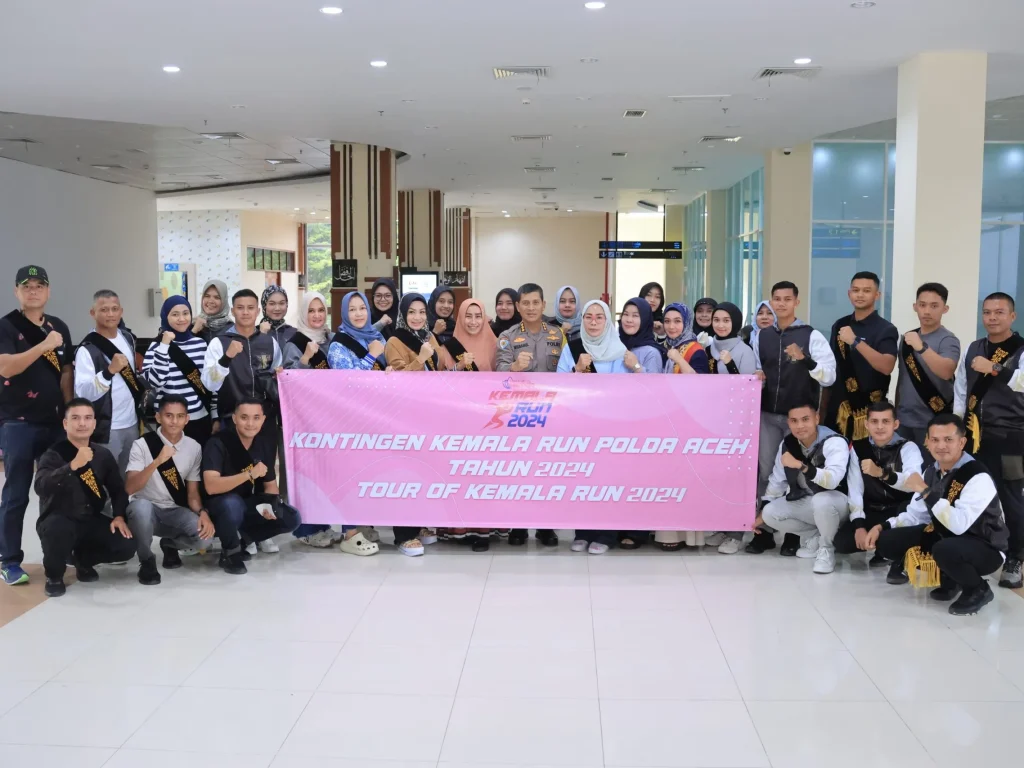 Foto: Kontingen Kemala Run 2024 Polda Aceh bertolak ke Jakarta via Bandara Sultan Iskandar Muda (SIM) Blang Bintang. Keberangkatan kontingen tersebut dilepas Irwasda Polda Aceh Kombes Misbahul Munauwar, Jumat, 7 Juni 2024.