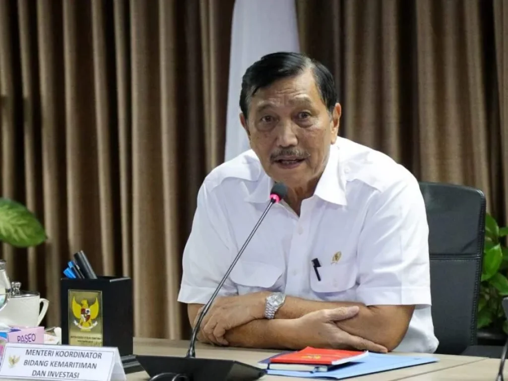 Foto: Menteri Koordinator Bidang Kemaritiman dan Investasi (Menko Marves) Luhut Binsar Panjaitan mengucapkan selamat Hari Bhayangkara ke-78 yang jatuh pada Senin 1 Juli 2024 besok. Polri kata Luhut, memiliki peran penting untuk mewujudkan visi Indonesia Emas 2045.