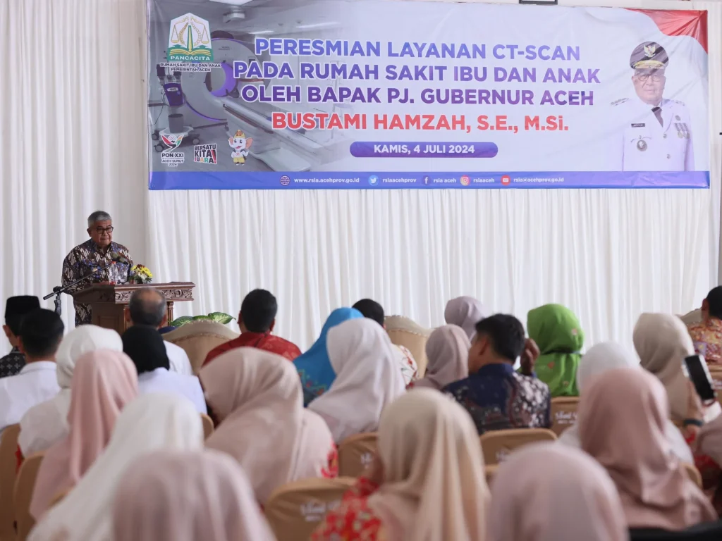 Foto: Pj Gubernur Aceh Bustami menyampaikan sambutan dan Meresmikan Layanan CT-Scan pada Rumah Sakit
Ibu dan Anak, Kamis 4 /7/2024.