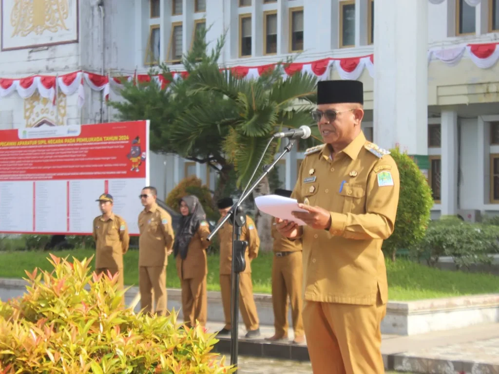 Foto: Pemerintah Kabupaten Aceh Jaya menggelar Apel Netralitas ASN di Halaman Kantor Bupati Aceh Jaya pada Senin pagi, 23 September 2024.