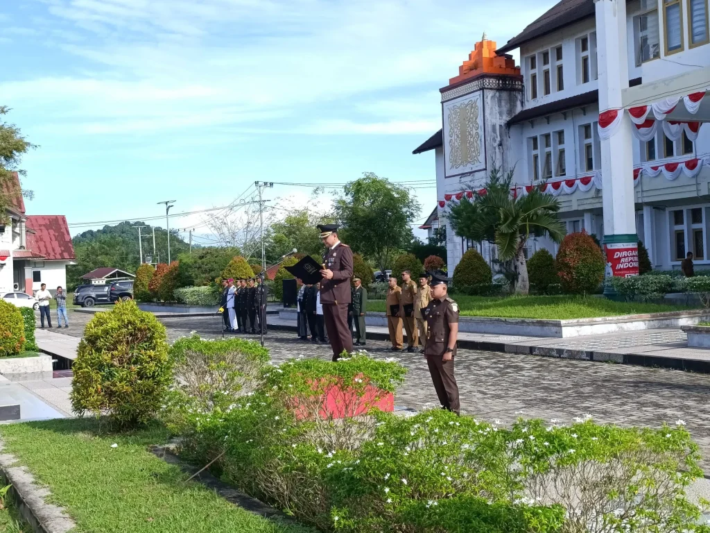 Foto: Pemerintah Kabupaten Aceh Jaya menggelar Upacara Peringatan Hari Kesaktian Pancasila Tahun 2024 di Halaman Kantor Bupati Aceh Jaya pada hari Selasa, 1 Oktober 2024.