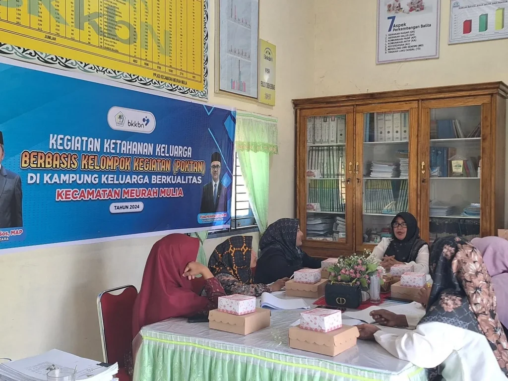 Foto: Dinas Pemberdayaan Masyarakat, Pengendalian Penduduk, dan Keluarga Berencana (DPMPPKB) Kabupaten Aceh Utara menggelar kegiatan ketahanan keluarga berbasis kelompok kegiatan (Poktan) di Kampung Keluarga Berkualitas (KB) Kecamatan Meurah Mulia