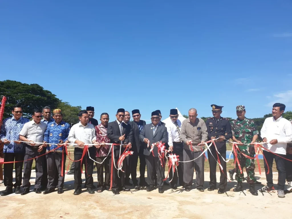 Foto: Pj Bupati Aceh Utara, Mahyuzar, M. SI meresmikan area bermain dan olahraga yang berlokasi di Gampong Kuta Lhoksukon Kabupaten Aceh Utara, pada pagi Senin, 11/11/2024.