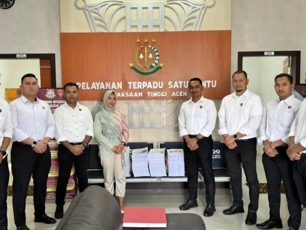 Foto: Penyidik Polda Aceh kembali Serahkan Empat Berkas Tersangka Kasus Korupsi Wastafel ke Jaksa