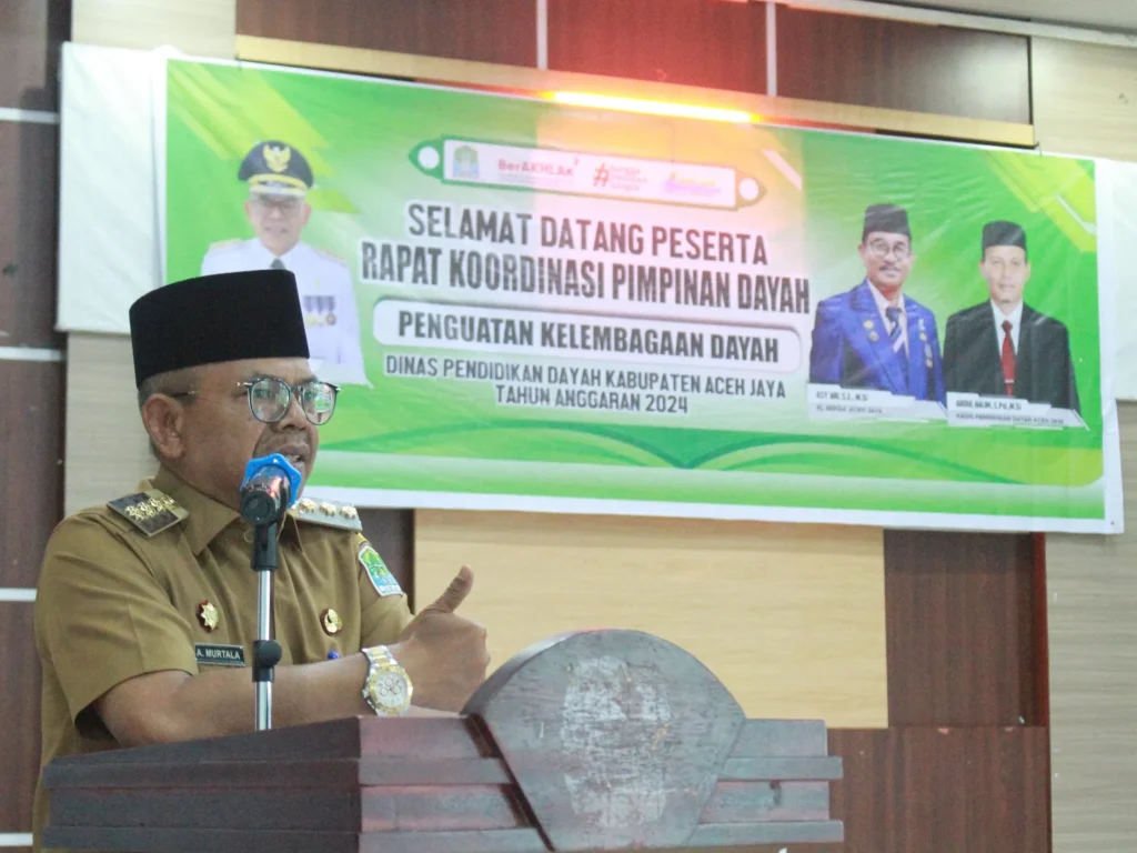 Foto:  Pj. Bupati Aceh Jaya, Dr. A. Murtala, M.Si., secara resmi membuka Rapat Koordinasi Pimpinan Dayah Kabupaten Aceh Jaya Tahun 2024