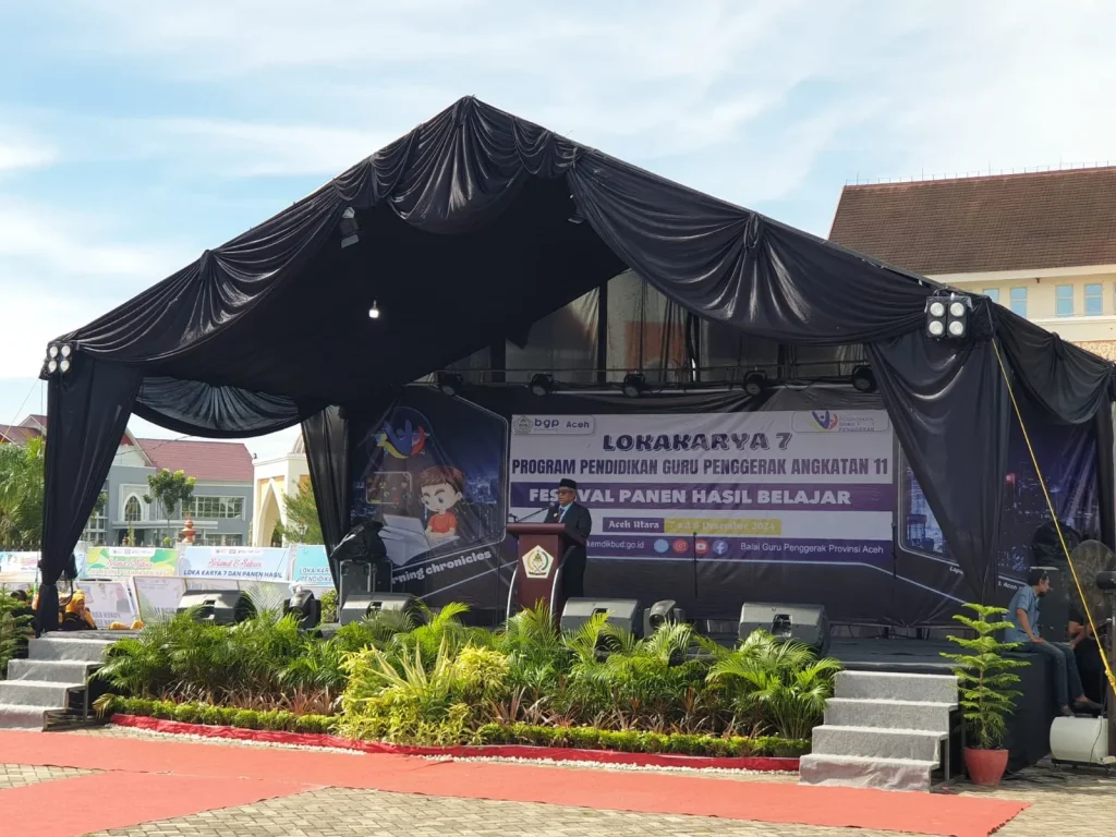 Foto: Pj. Bupati Aceh Utara, Dr. Drs. Mahyuzar. MSi membuka Festival Lokakarya 7 bertajuk Learning Chronicles