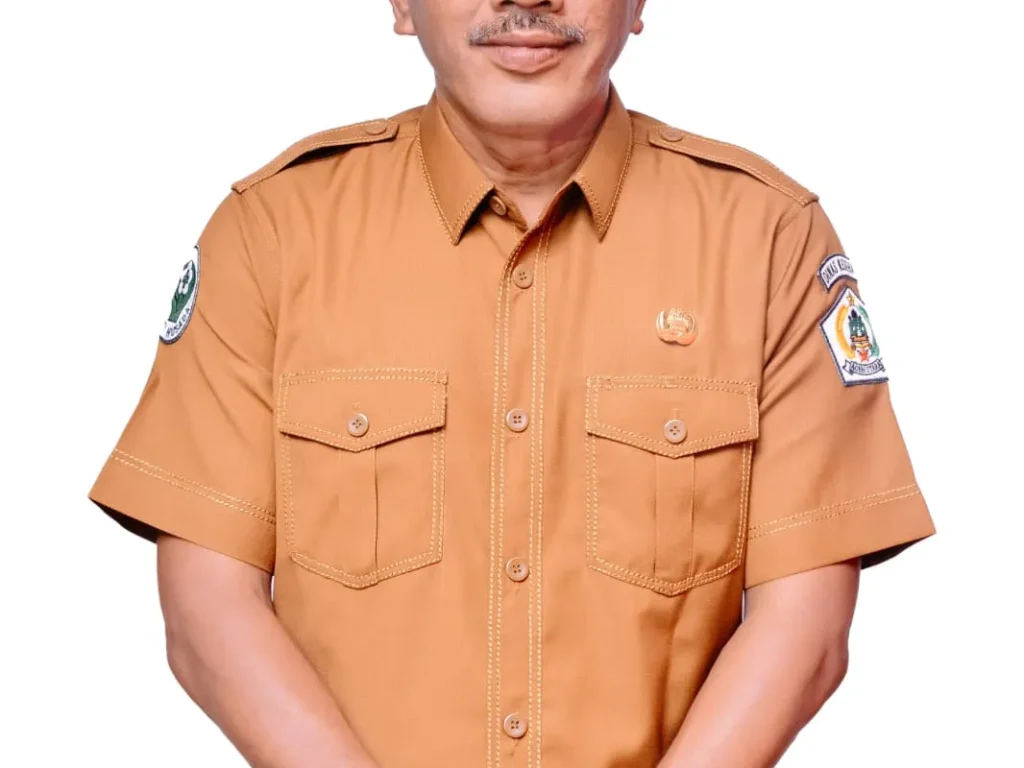 Foto: Plt Kepala Dinas Kesehatan Aceh Utara, Jalaluddin, SKM,