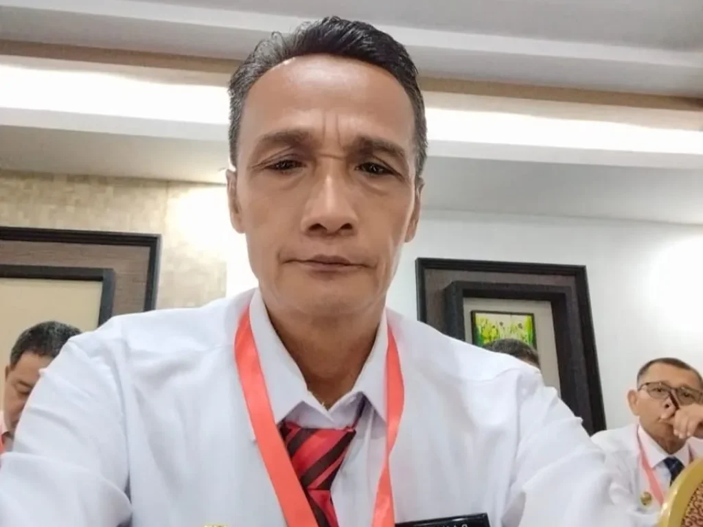 Foto: Camat Baktiya, Bakhtiar, S.Sos