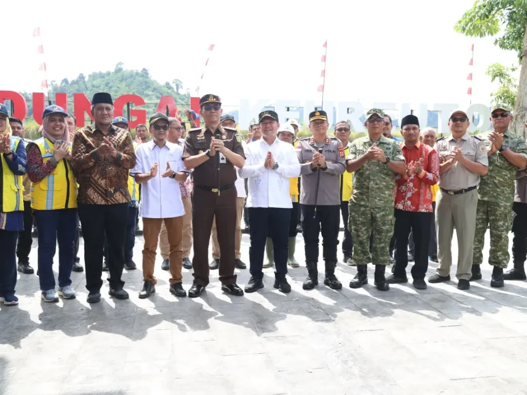 Foto: Prokopimda Aceh Utara menhadiri peresmian bendungan